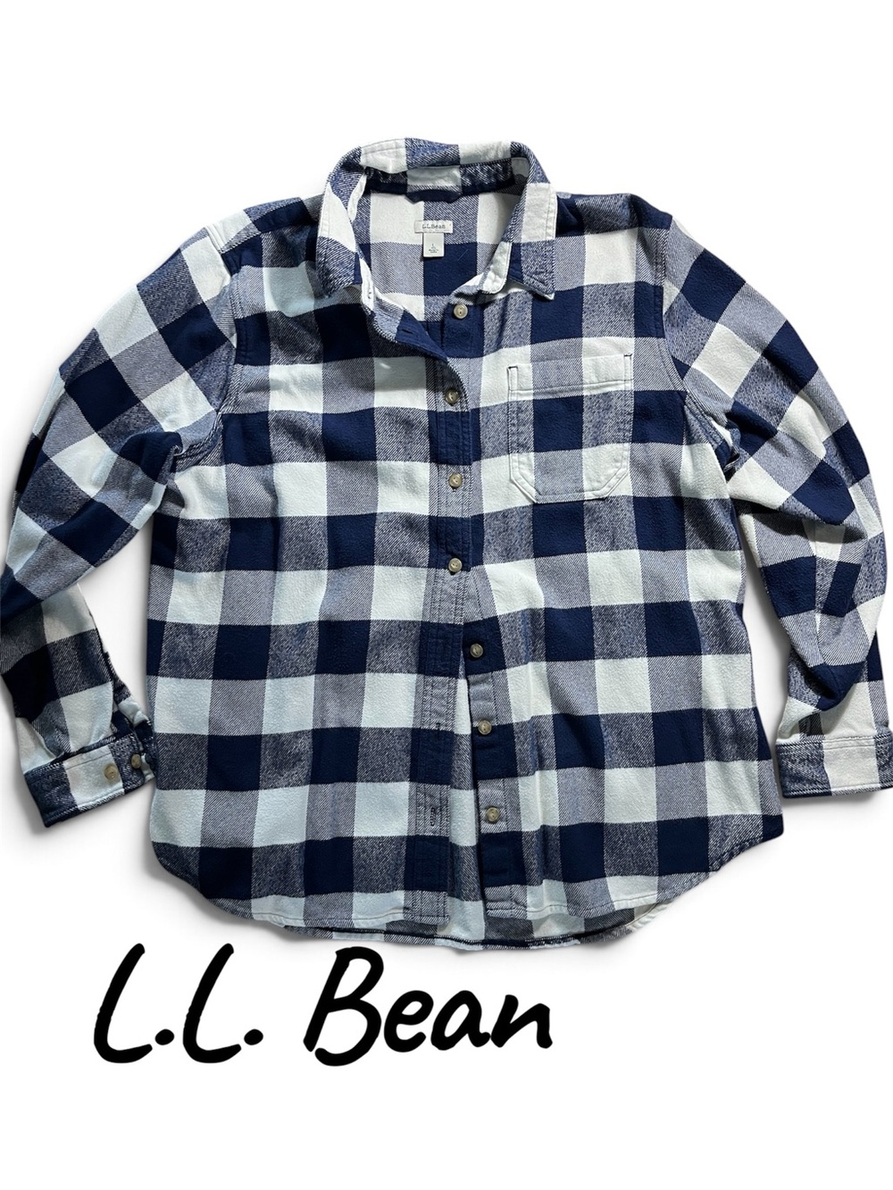 L.L. Bean women’s size large Navy & White Buffalo Check Flannel Shirt